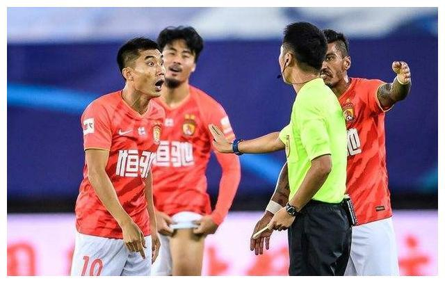 关于广州队内部会议纪要流出——集结日豪取连胜，西甲使命明确，控场能力受关注的信息