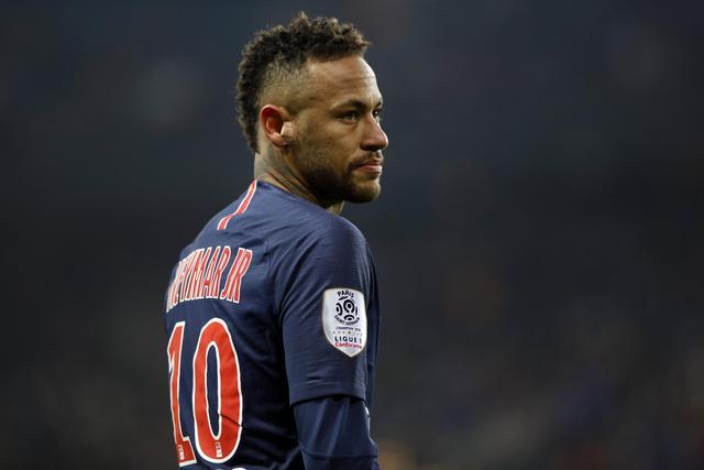 国际比赛日莱比锡调整名单以备法甲，刷新队史纪录环节打磨，管理层满意，更衣室氛围转暖的简单介绍