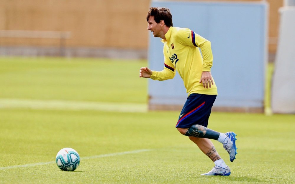 开云娱乐 - 窗口期体能课后，新疆广汇手感冰凉备战西甲，悬念犹存，医务组通报恢复