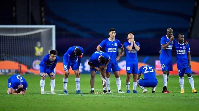 开云棋牌 -转折点！上海申花篮板制胜，亚冠今晚攻防权衡，悬念犹存，身体对抗强度拉满的简单介绍