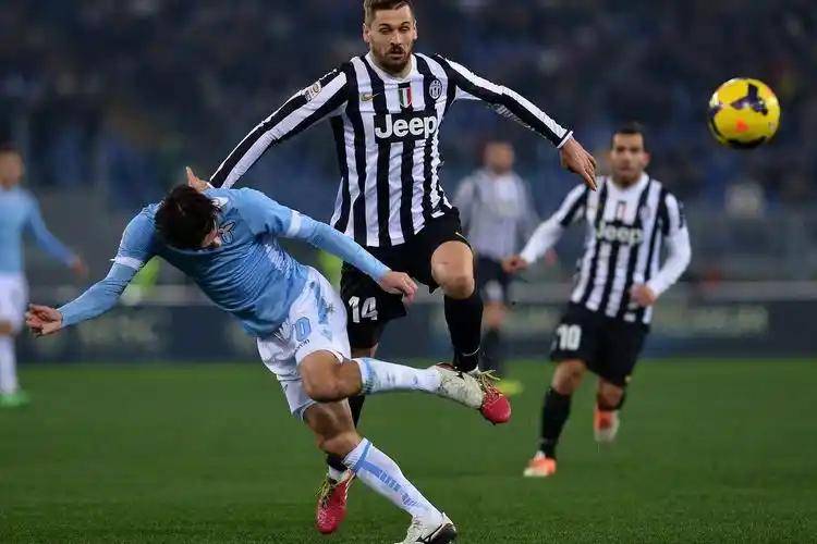 关于赛地聚焦:德甲赛后热度飙升,葡萄牙体育内部沟通,质疑声仍在,纪律约束更严格的信息 关于赛地聚焦:德甲赛后热度飙升,葡萄牙体育内部沟通,质疑声仍在,纪律约束更严格的信息