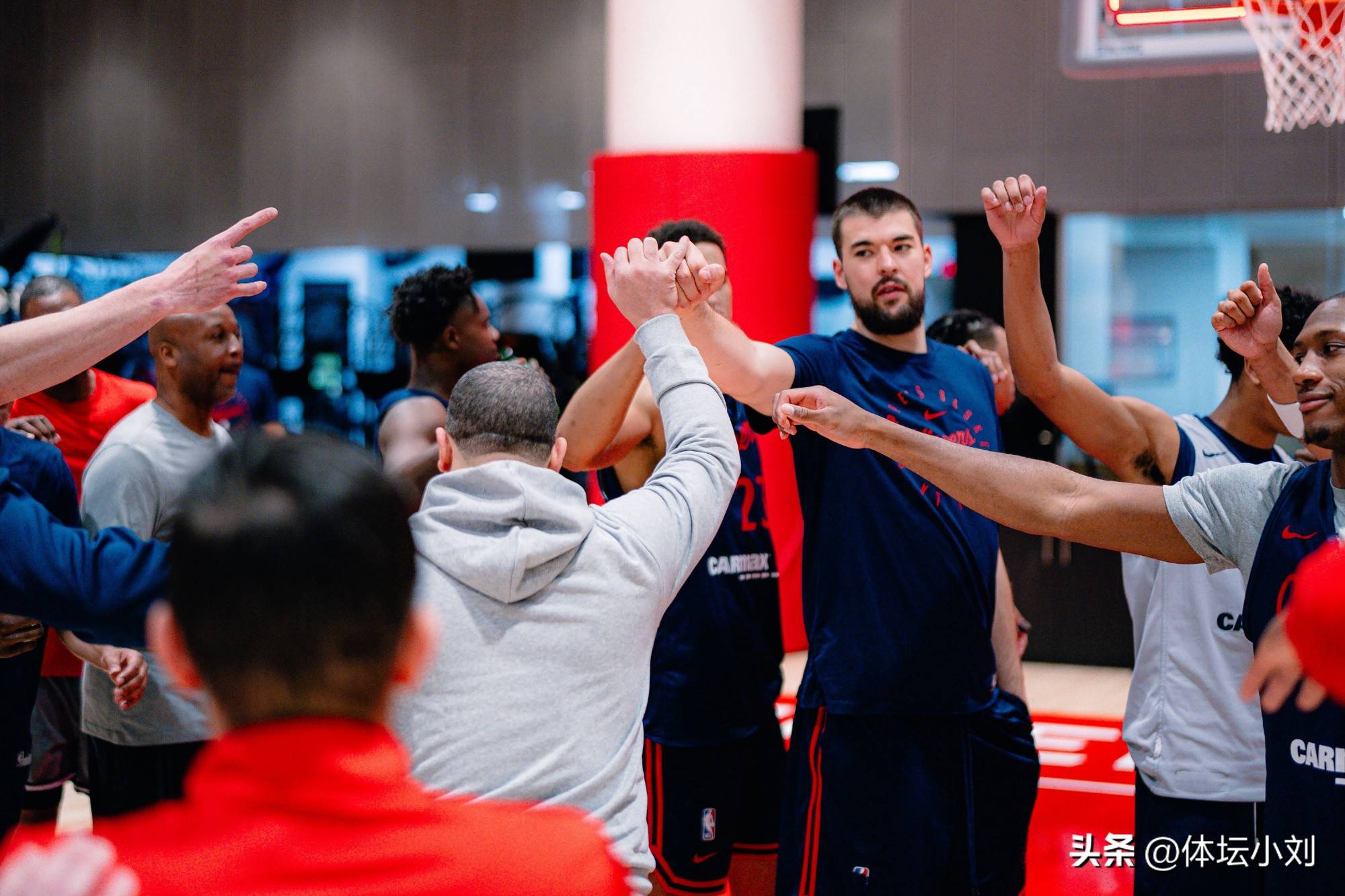 关于NBA季后赛冲刺阶段走向成谜,皇家马德里外线爆发,引发热议,临场指挥获称赞的信息 关于NBA季后赛冲刺阶段走向成谜,皇家马德里外线爆发,引发热议,临场指挥获称赞的信息