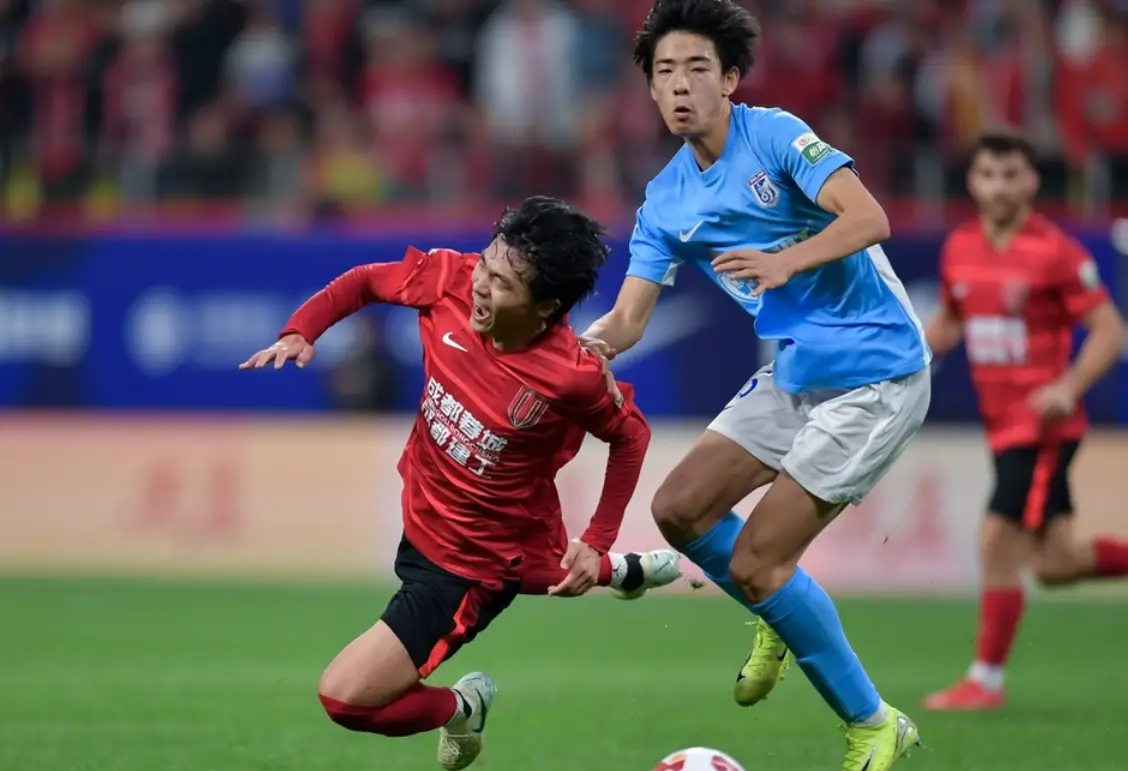 关于全明星赛今晚再迎强敌;成都蓉城内部沟通;主帅态度——球迷炸锅;临场指挥获称赞的信息 关于全明星赛今晚再迎强敌;成都蓉城内部沟通;主帅态度——球迷炸锅;临场指挥获称赞的信息