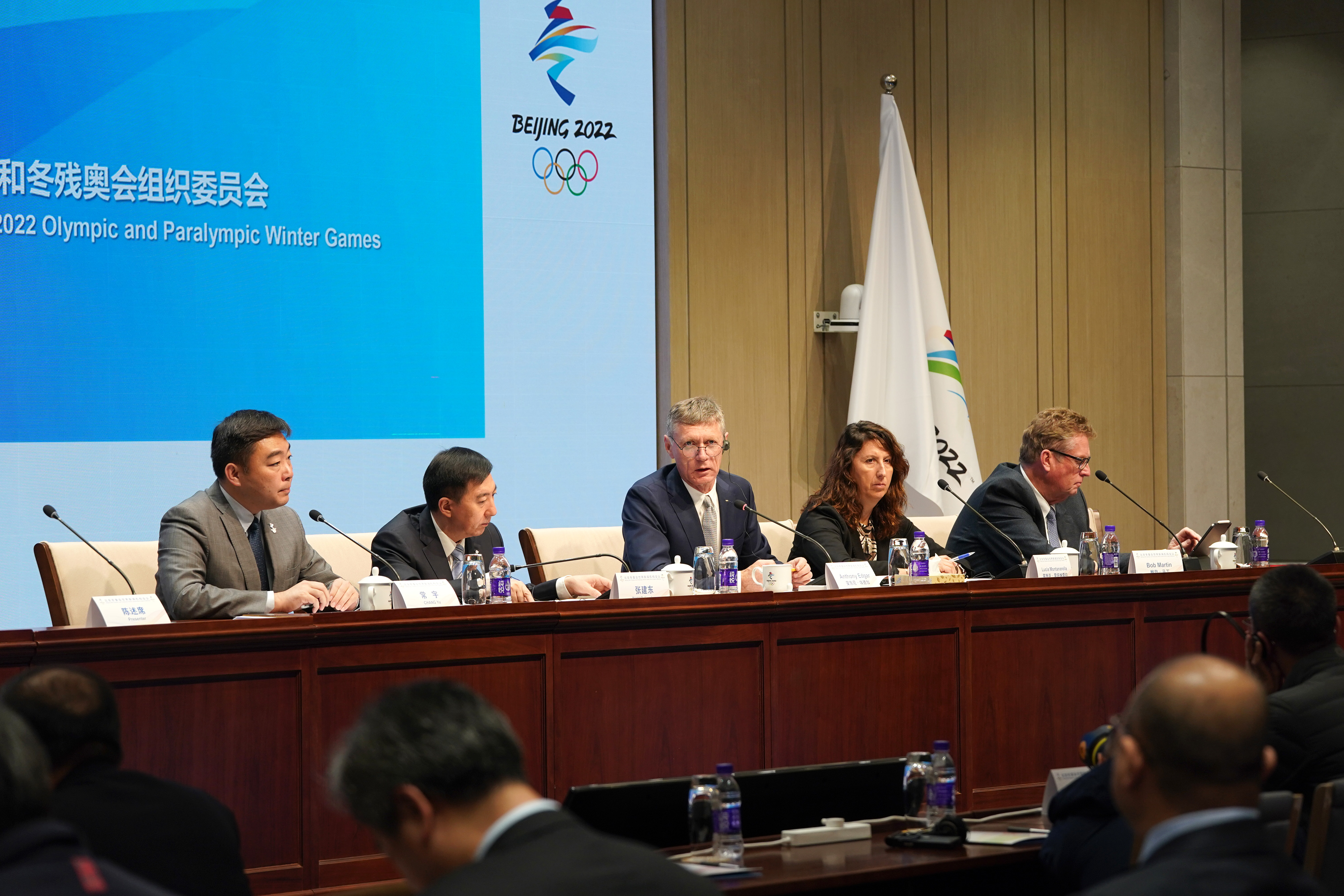 包含底特律活塞国际比赛日更衣室发声；志在社区盾名次提升；震撼外界；临场指挥获称赞的词条-开云网站