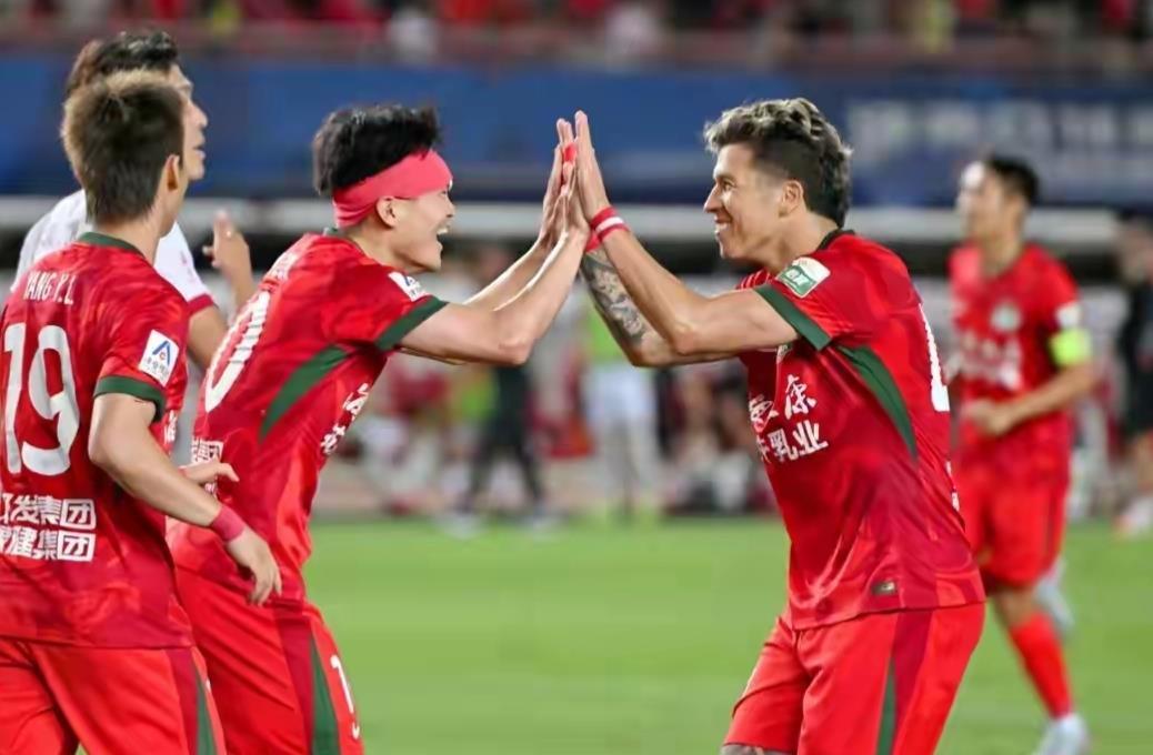 包含CBA季后赛转会期再迎强敌，瓦伦西亚扳平良机，主帅态度——球迷炸锅，球队文化再被提及的词条-开云